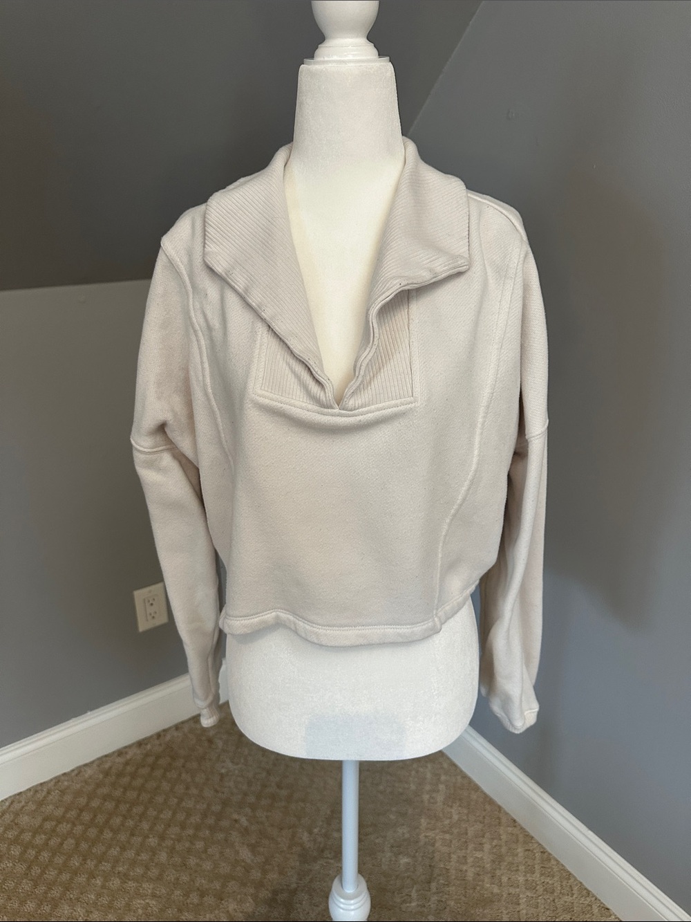 Relaxed Cream Funnel Neck Sweatshirt